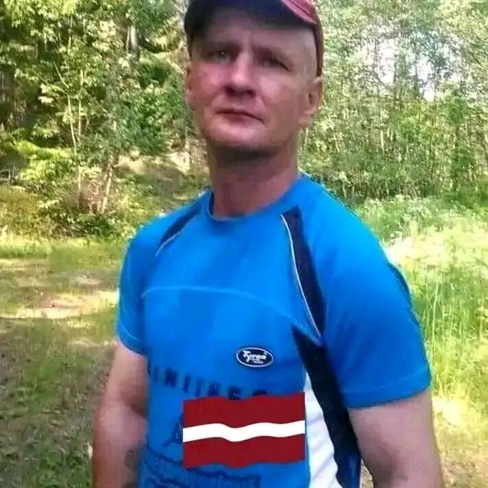  39478928  VLADISLAVS, 46 ,    