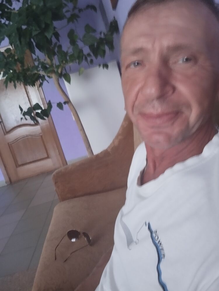  37323338  , 53 ,    