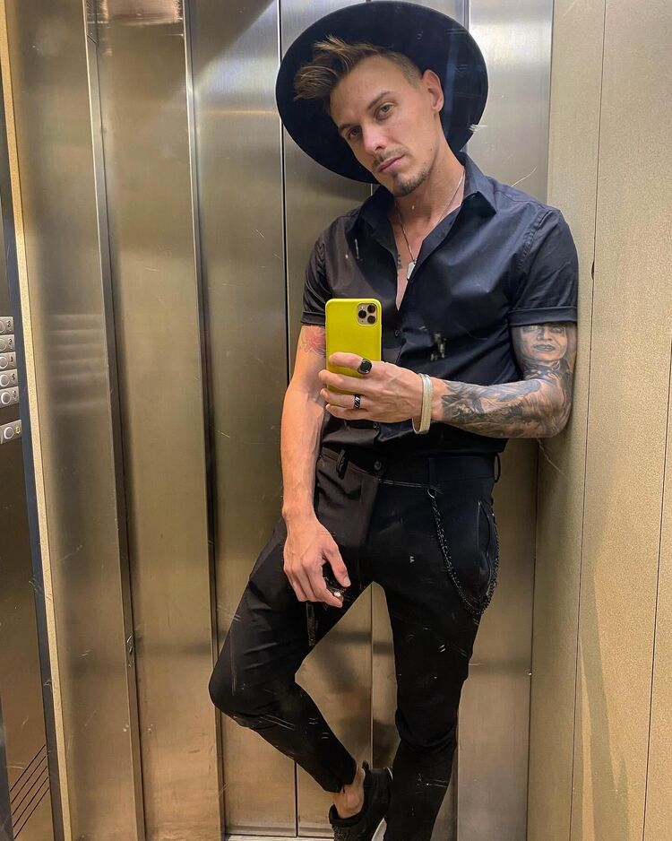 ���� 43730548 ������� ������, 37 ���, ���� ���������� � �����������