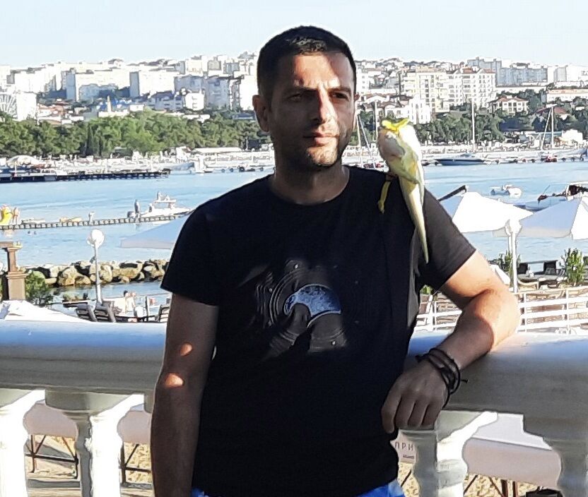  ,   Arman, 40 ,   ,   