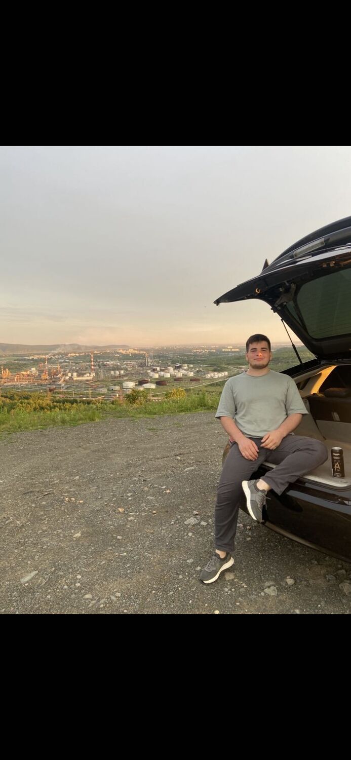  52688348  , 20 ,    New York City