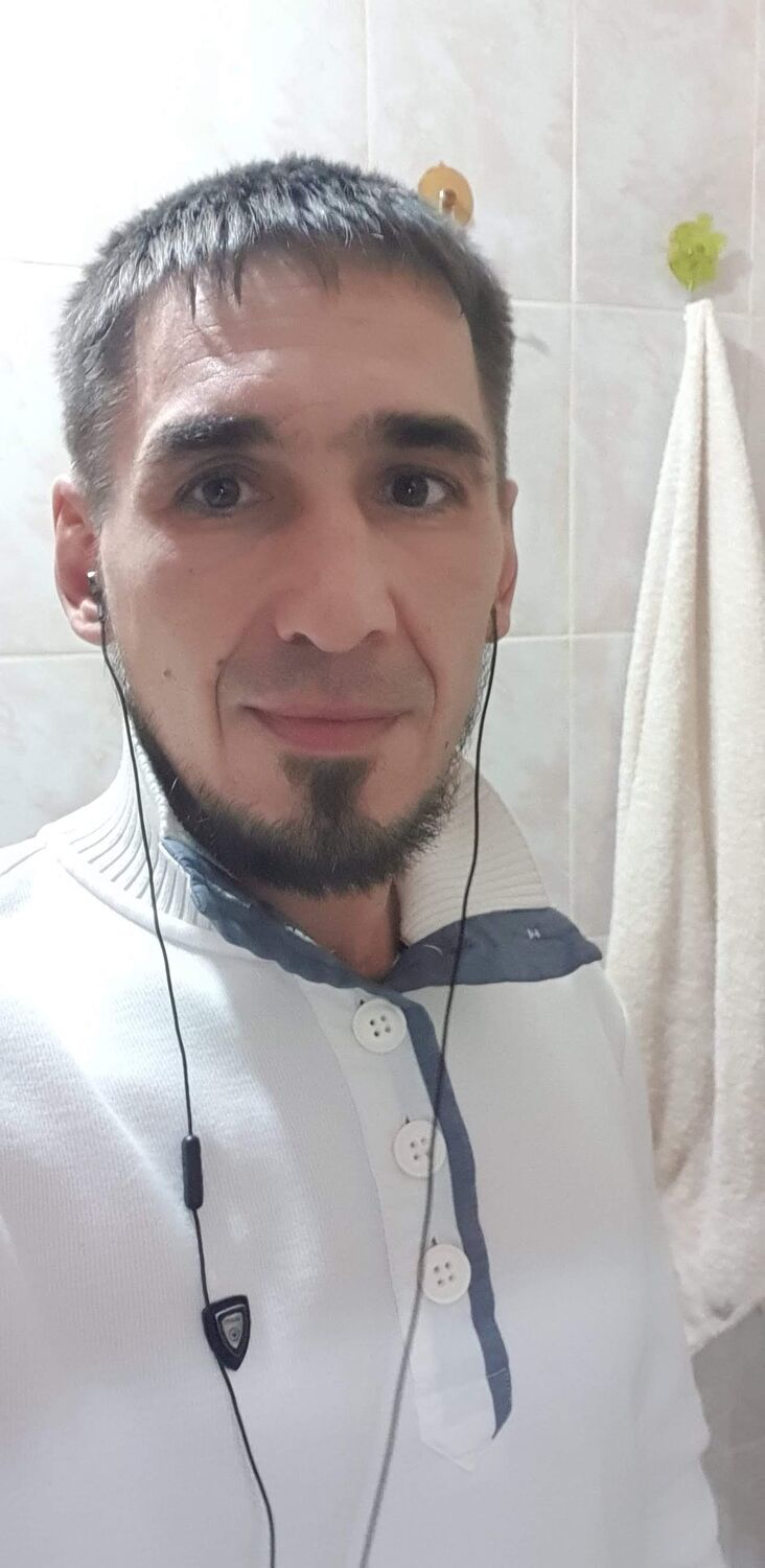  35674298  Dmitriy, 43 ,    