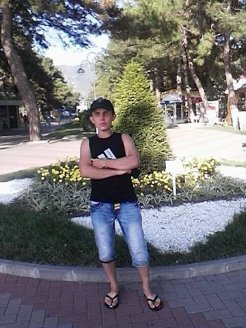  10437708  , 34 ,    