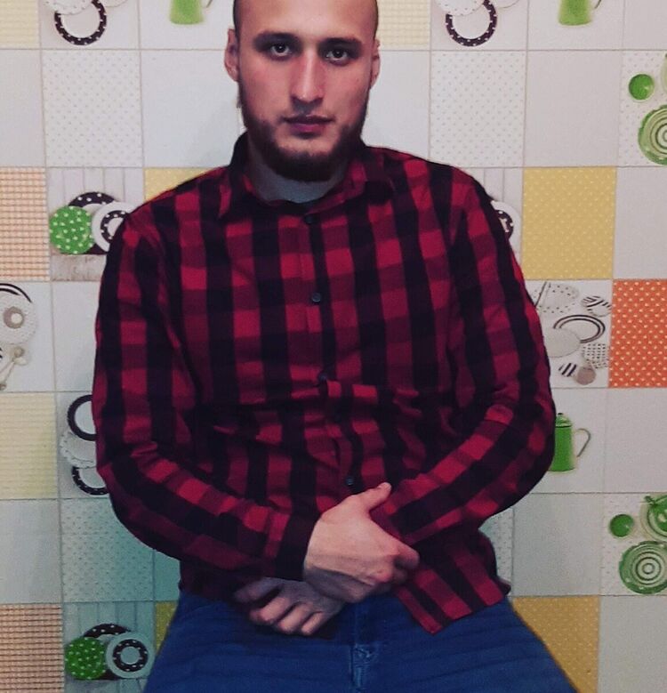  21890278  Ratmir, 29 ,     