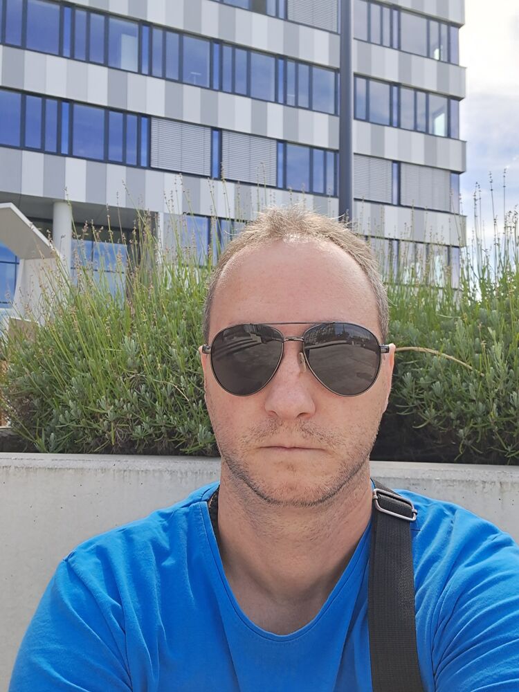  ,   Sinisa, 46 ,   ,   