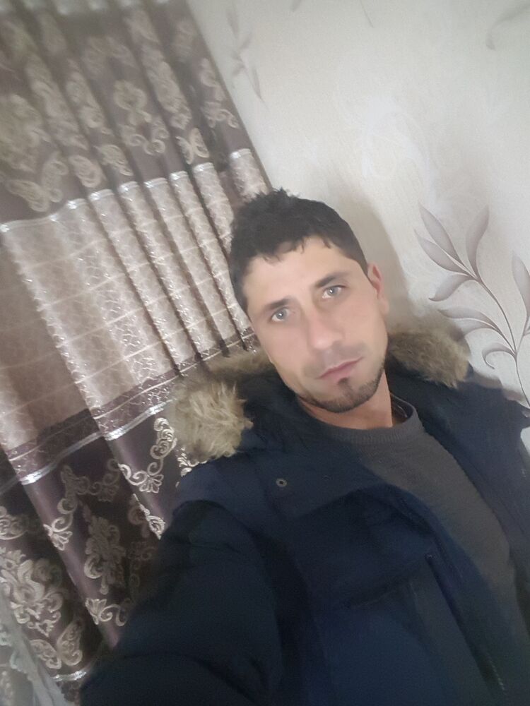  24974028  , 37 ,    