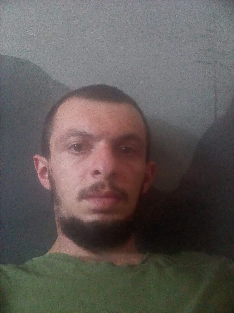  21138258  User, 32 ,    