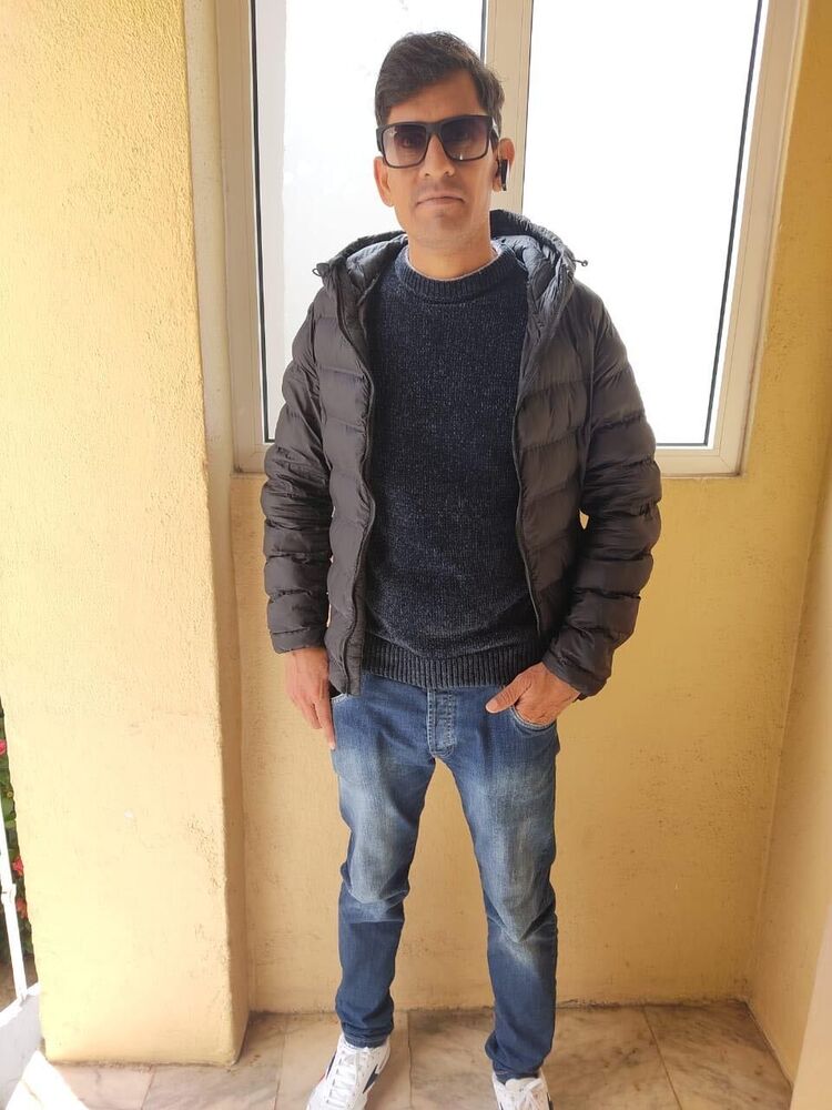  ,   Balkar Sing, 42 ,   ,   