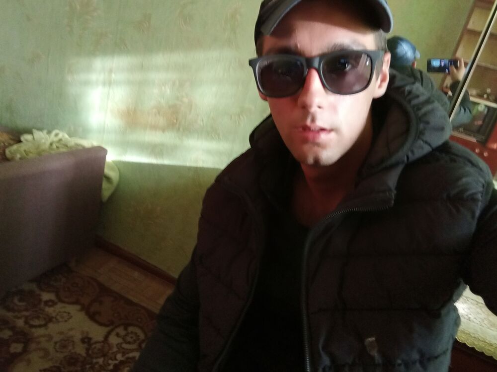  40776188  Roma, 24 ,    