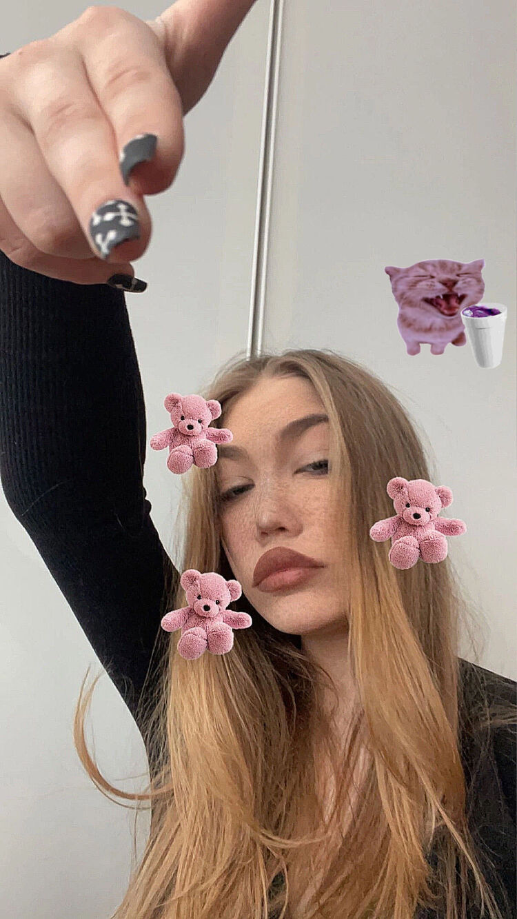  33213628  , 21 ,    -