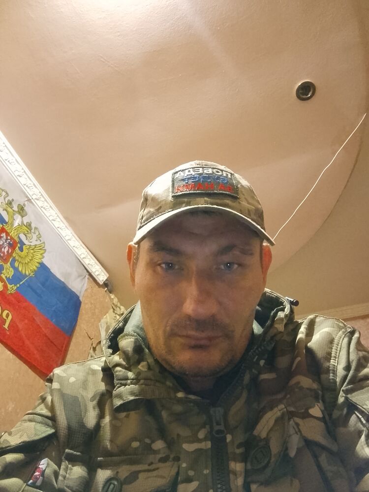  46872428  , 38 ,    
