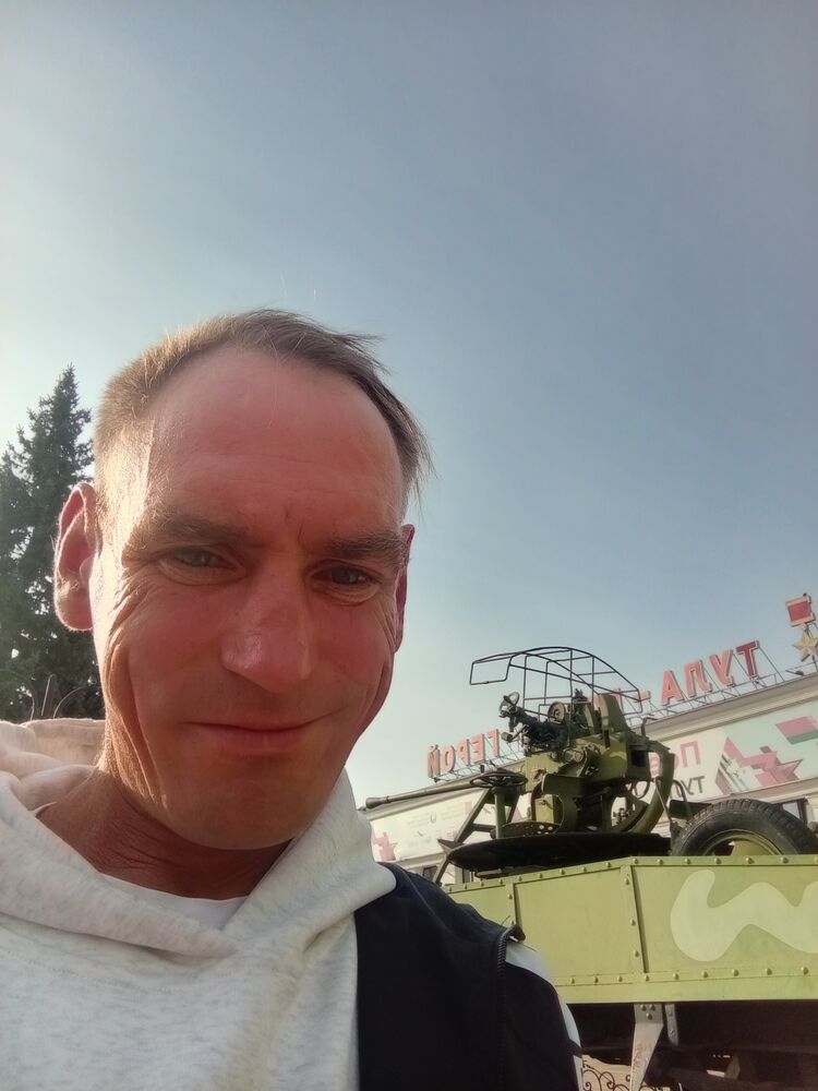  49942318  , 42 ,    