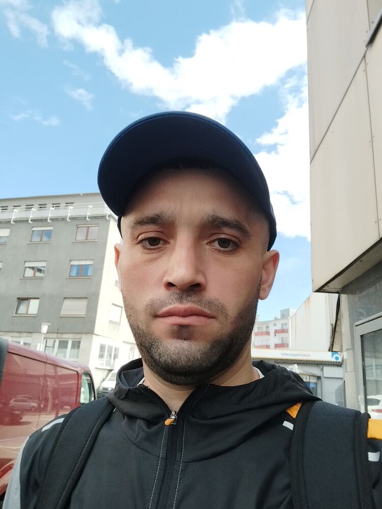  51150388  , 36 ,    Pforzheim