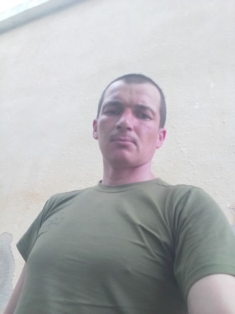  27550658  , 37 ,    