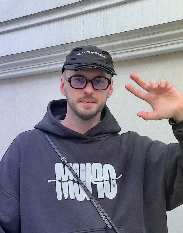 ���� 56187708 ������� ����, 33 ����, ���� ���������� � �������������