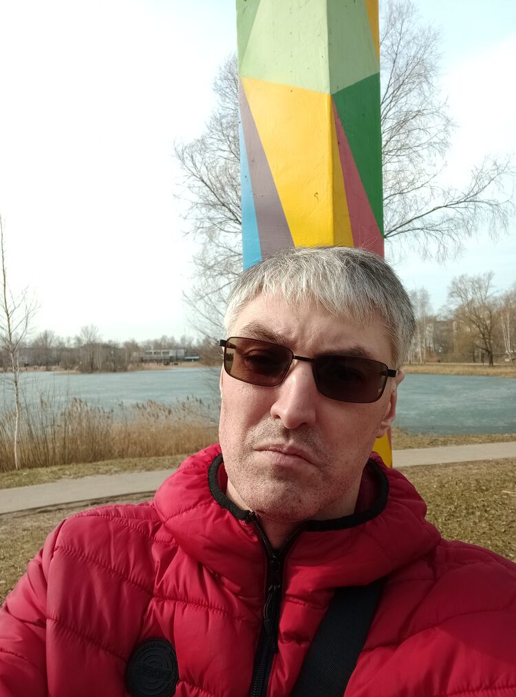  33603848  Anton, 42 ,     
