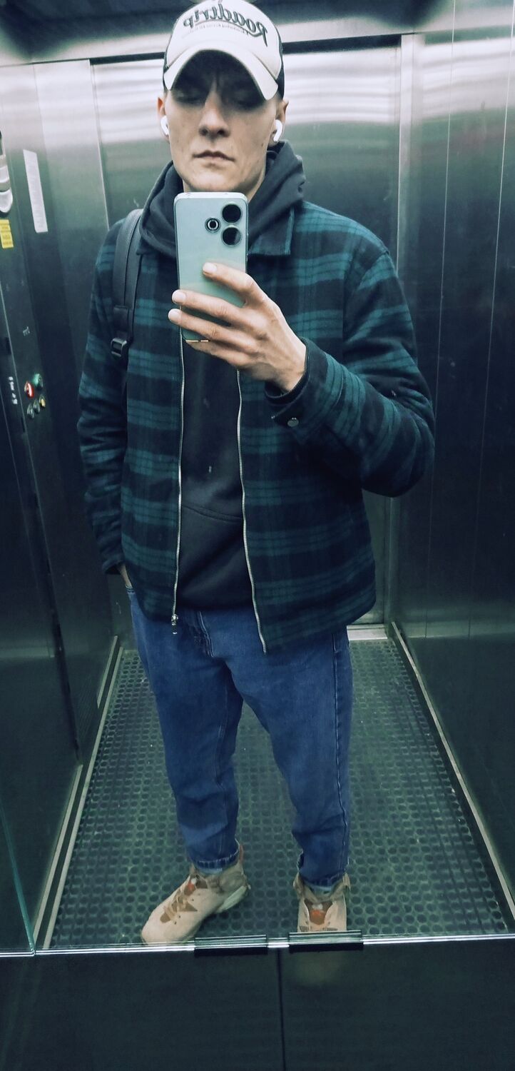  ,   Alex, 30 ,   ,   