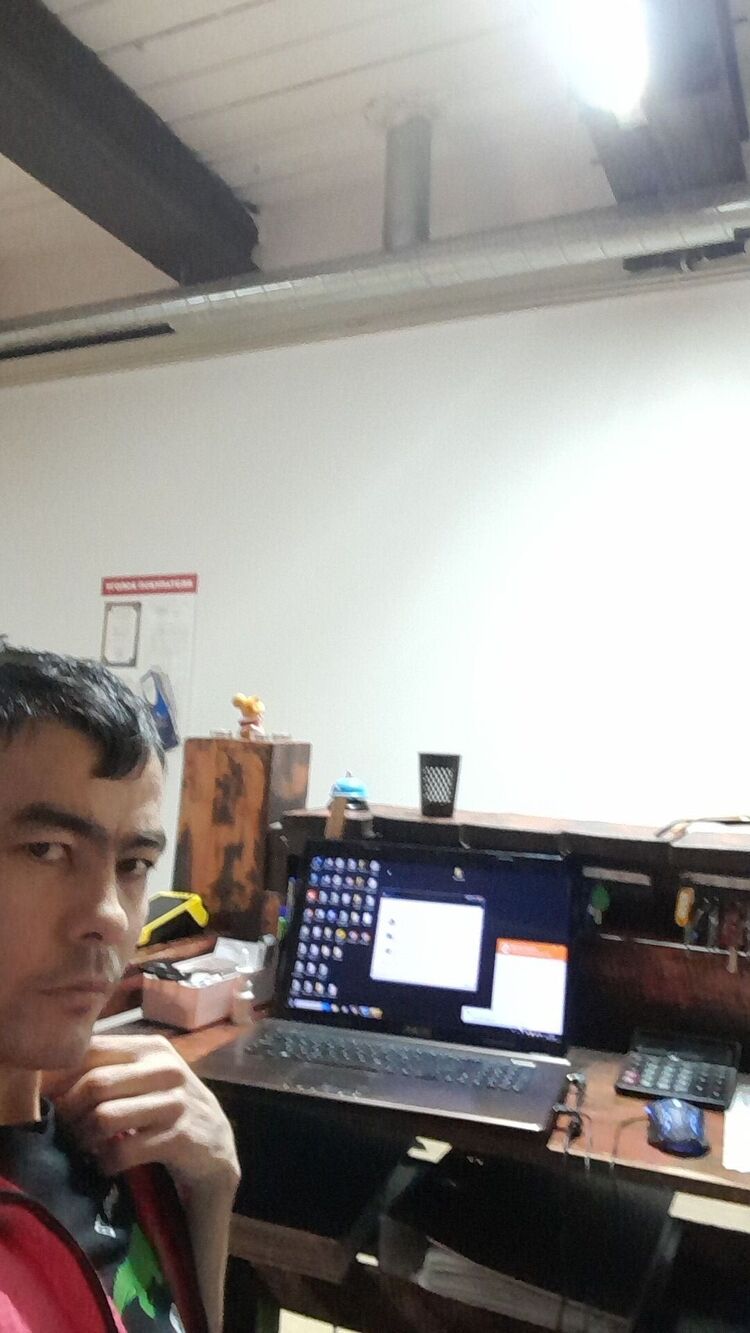  48797618  AZAMJON, 35 ,    