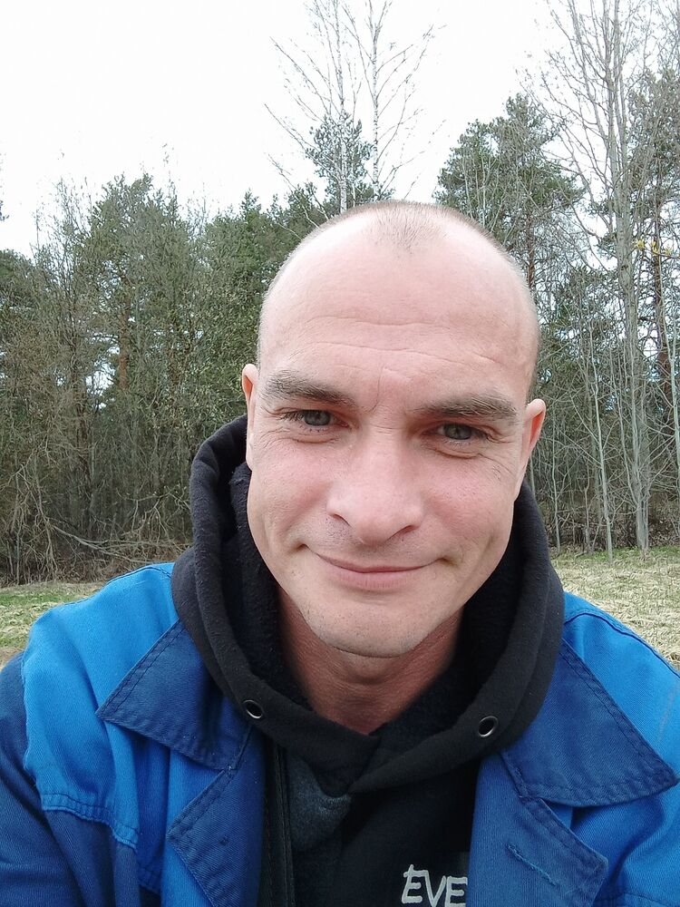  30049068  , 43 ,    