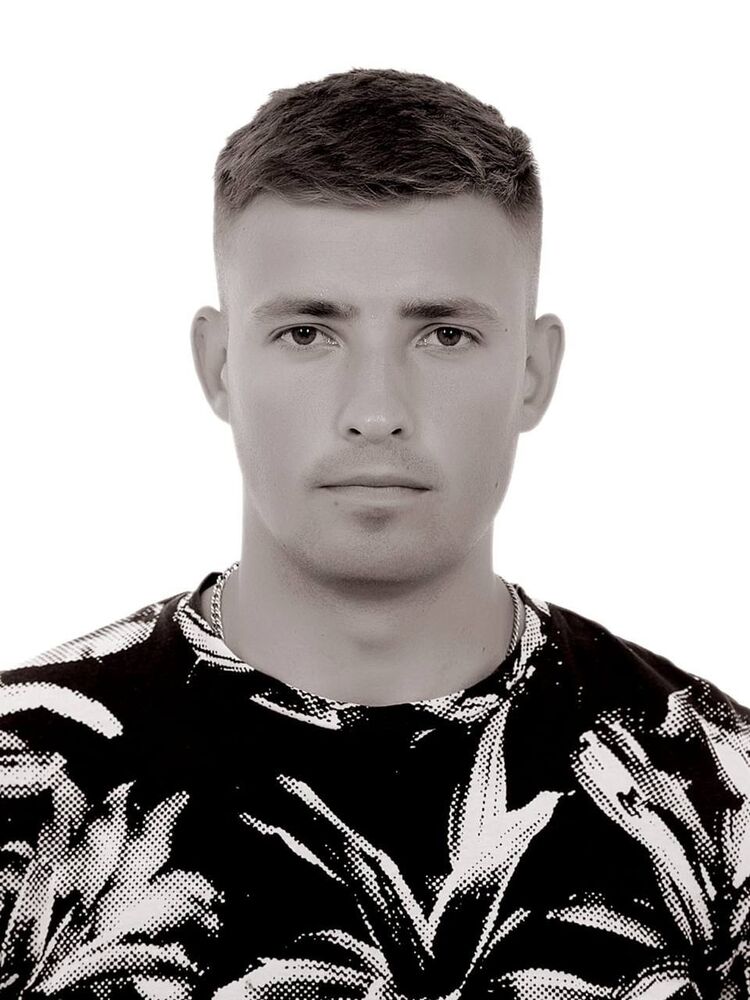  28446778  Alexander, 29 ,    