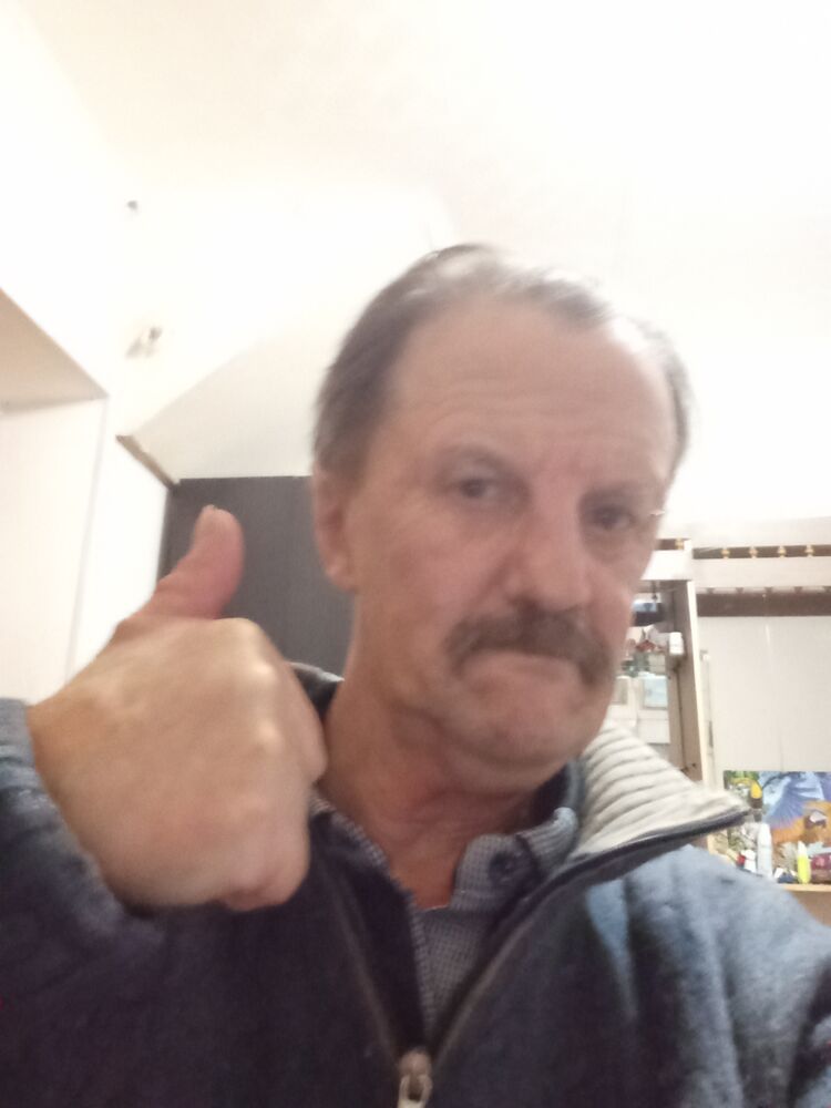  54624718  Dmitry, 58 ,    