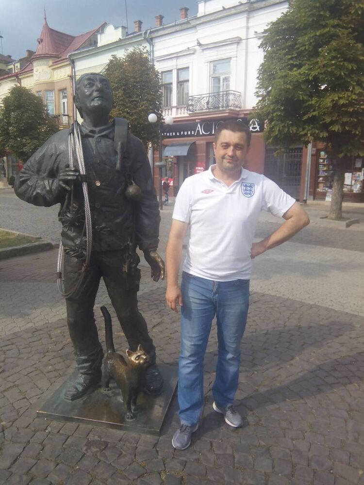 13790558  Ruslan, 50 ,    