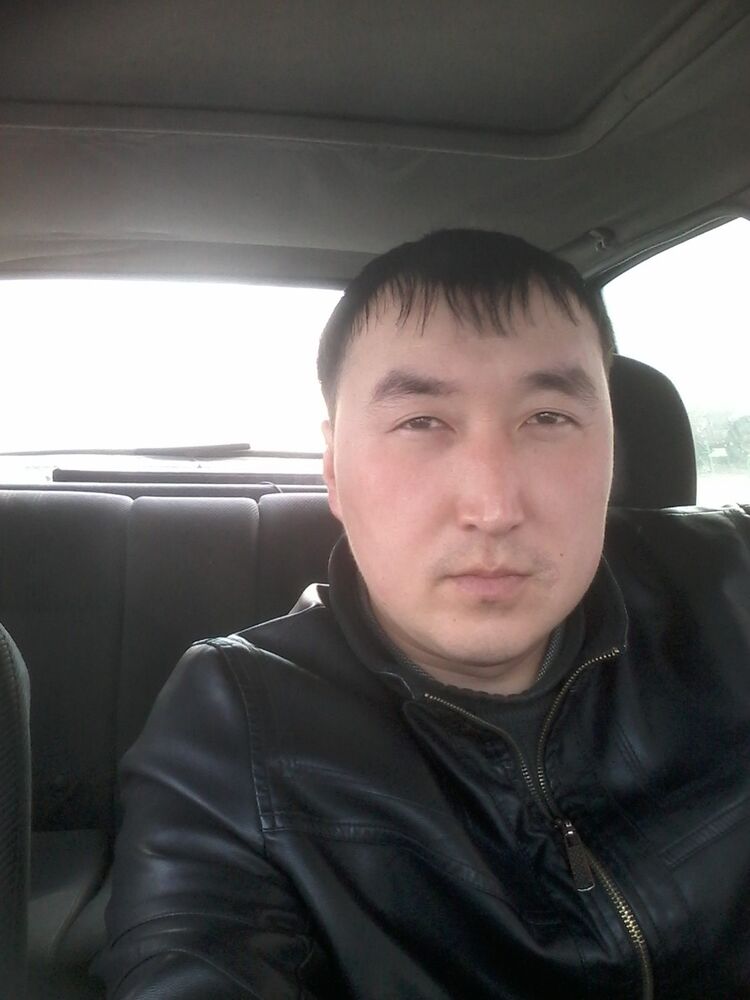  4339158  Danik, 40 ,    