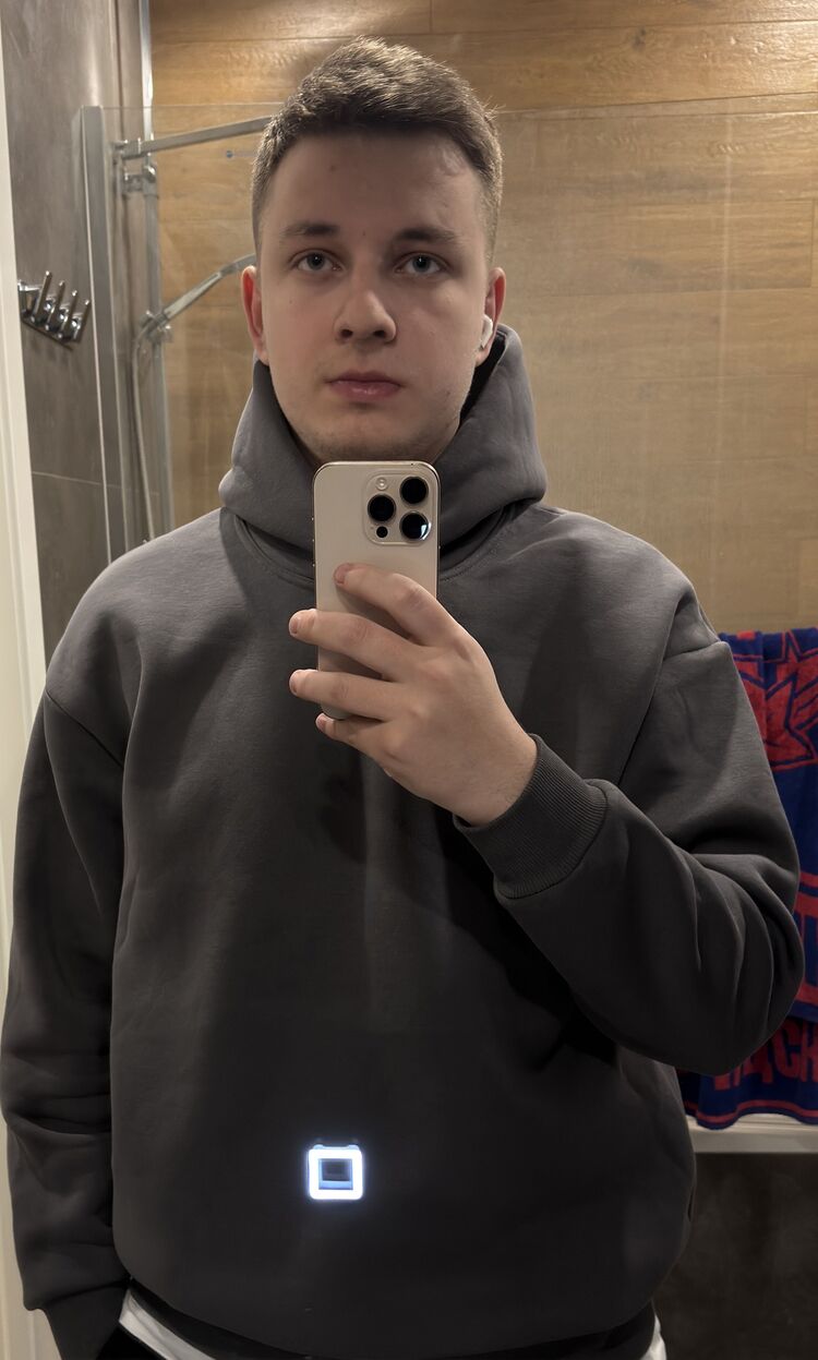  48403098  , 25 ,    