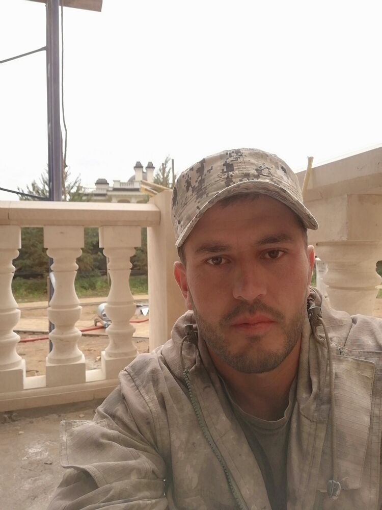  ,   SHarofiddin, 36 ,   ,   