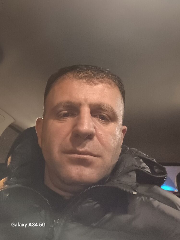  48395828  , 40 ,    
