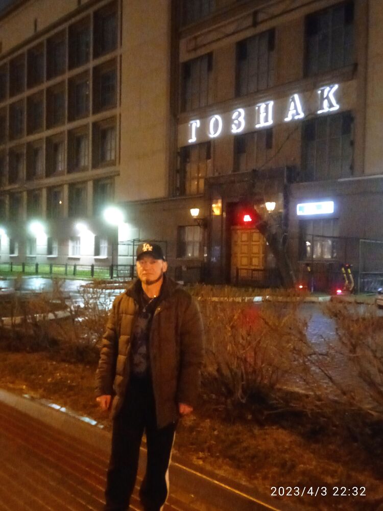  33638558  Tatar, 44 ,    