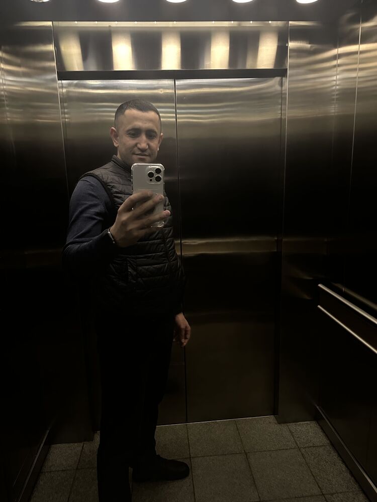  33988888  , 25 ,    