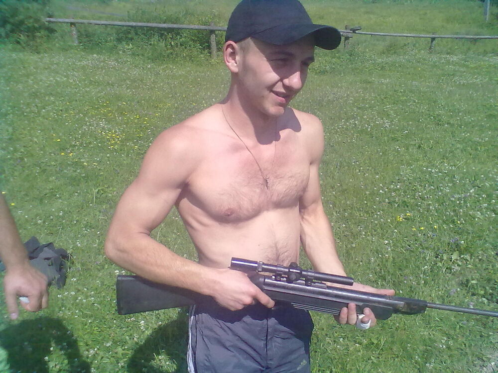  ,   Mihail, 32 ,   ,   , c 