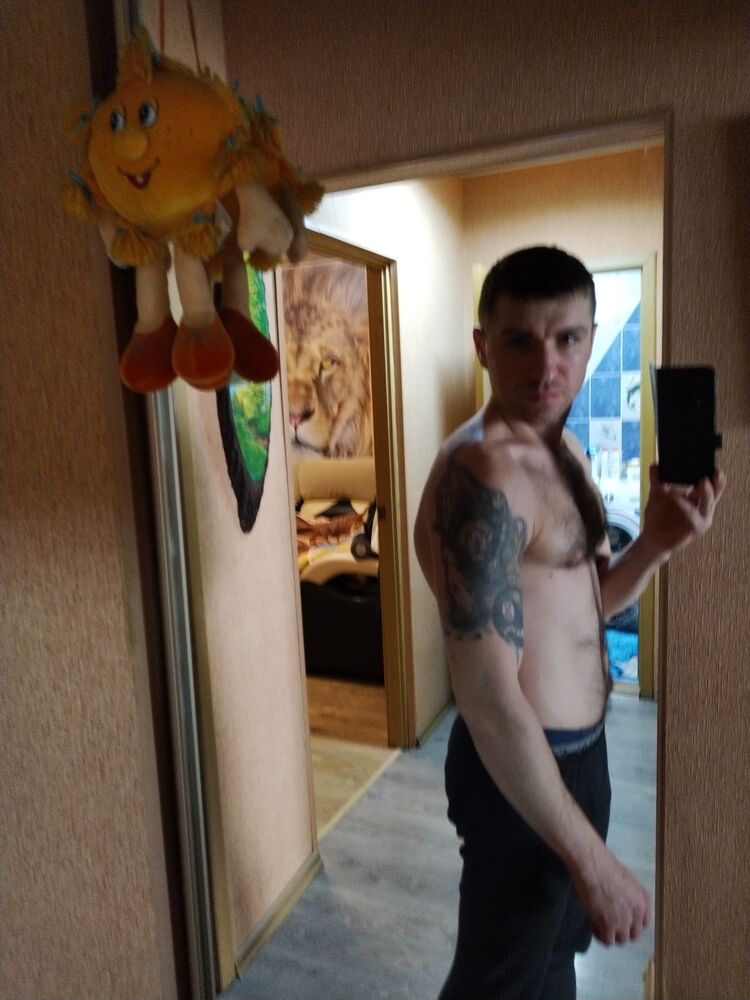  ,   Anatoly, 33 ,   ,   , 