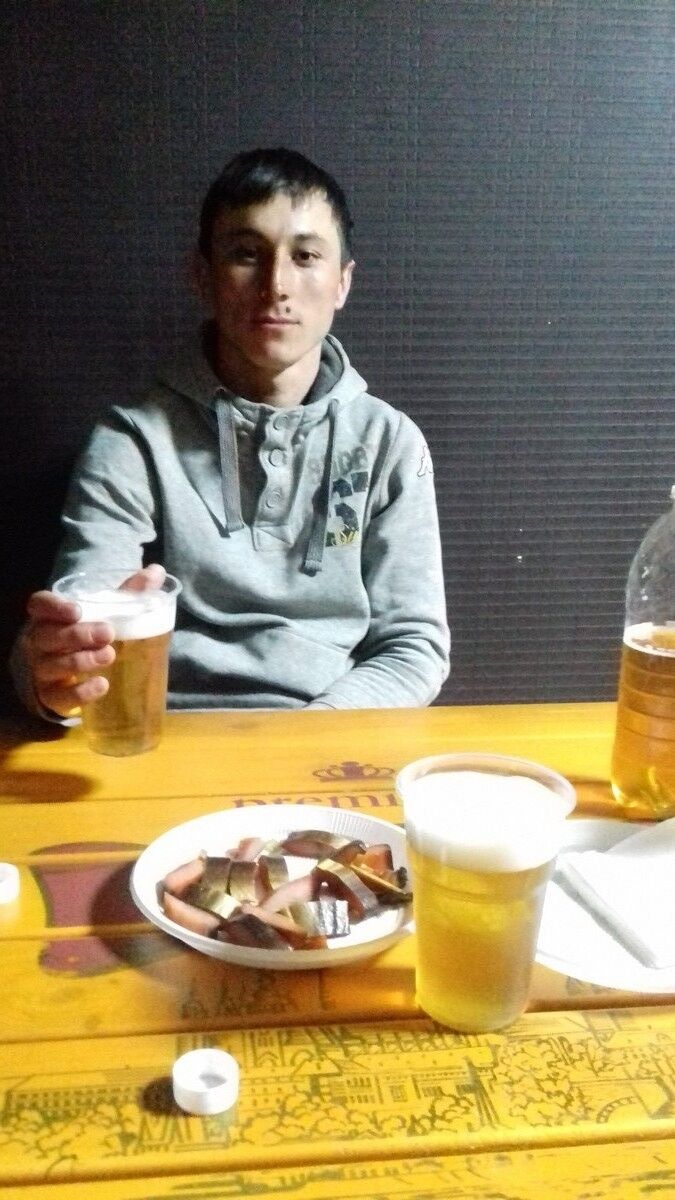  15976018  Alisher, 34 ,    