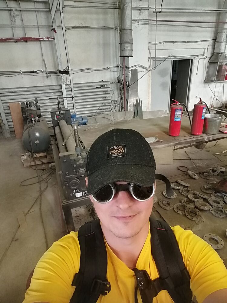 ���� 24052338 ������� ���, 37 ���, ���� ���������� � �����������