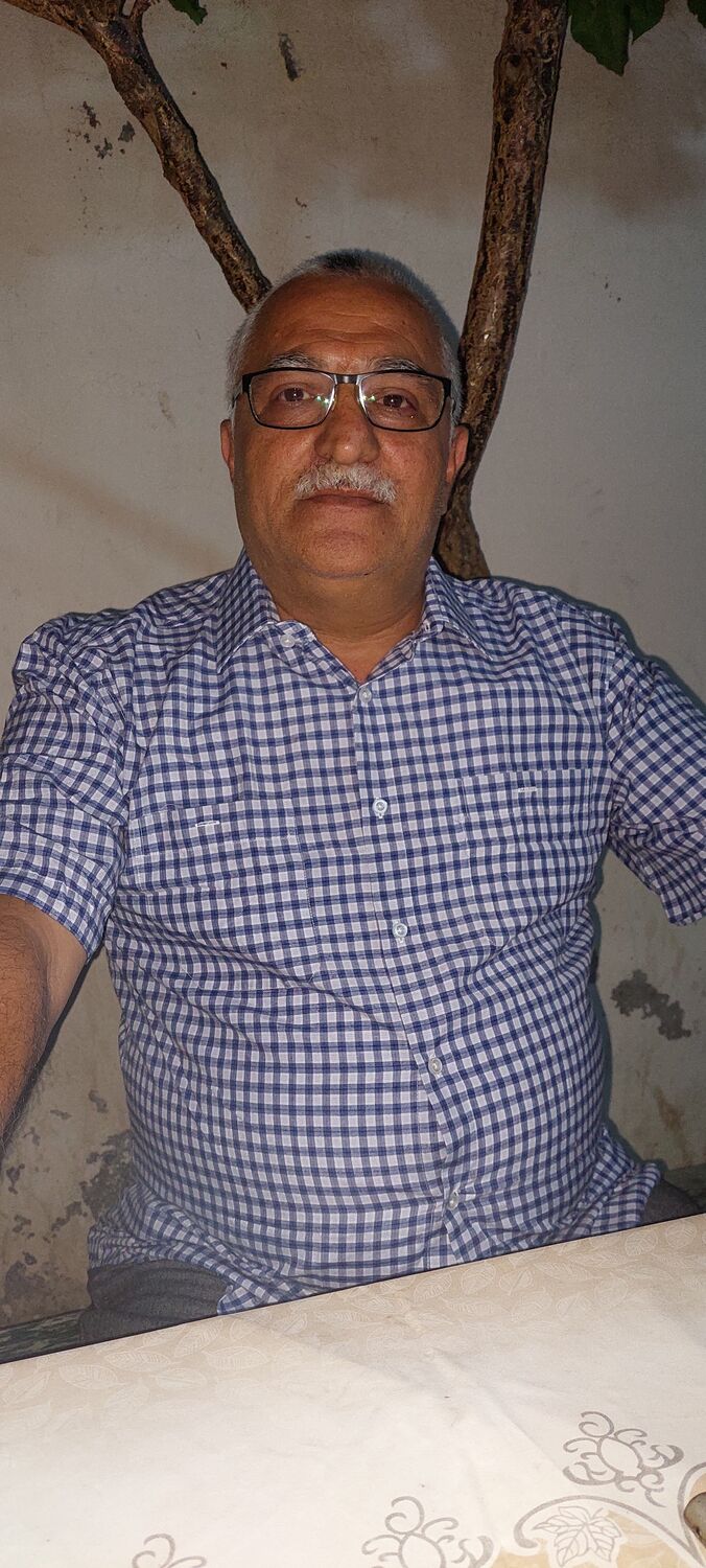  23651488  Aslan, 62 ,    