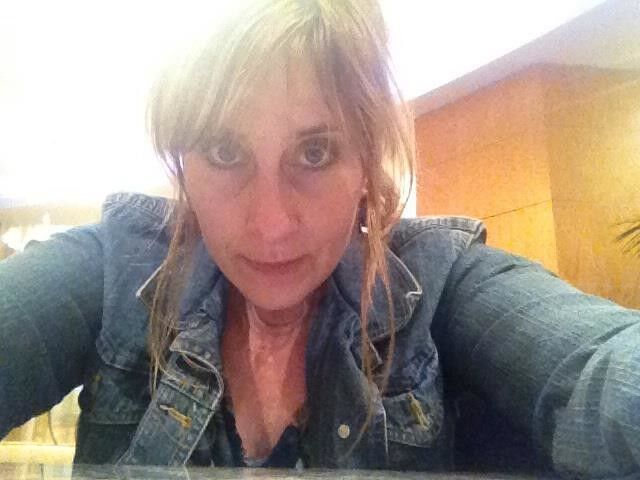  18864648  Gerlinde, 45 ,    Canary Wharf