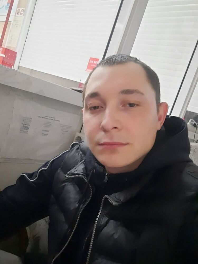 43046138  , 27 ,    
