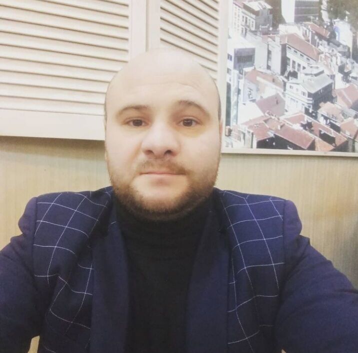  29420188  Emin, 37 ,    -