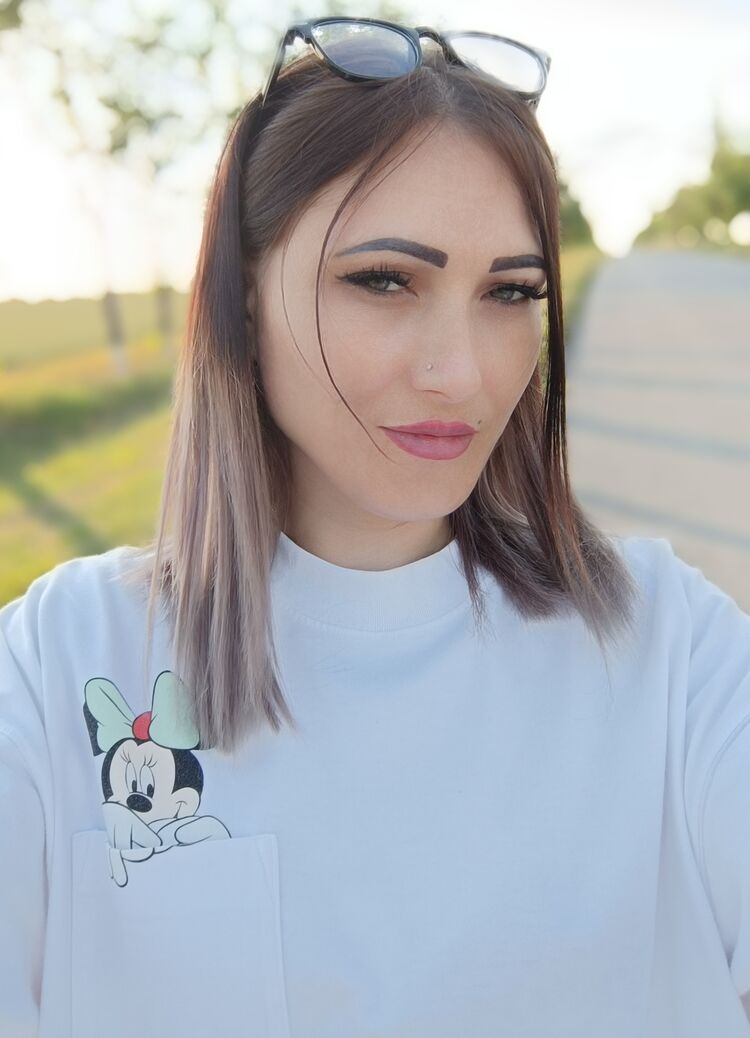  46404988  Snezhana, 33 ,     