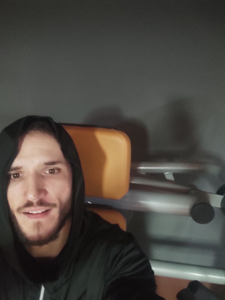  52167848  , 33 ,    