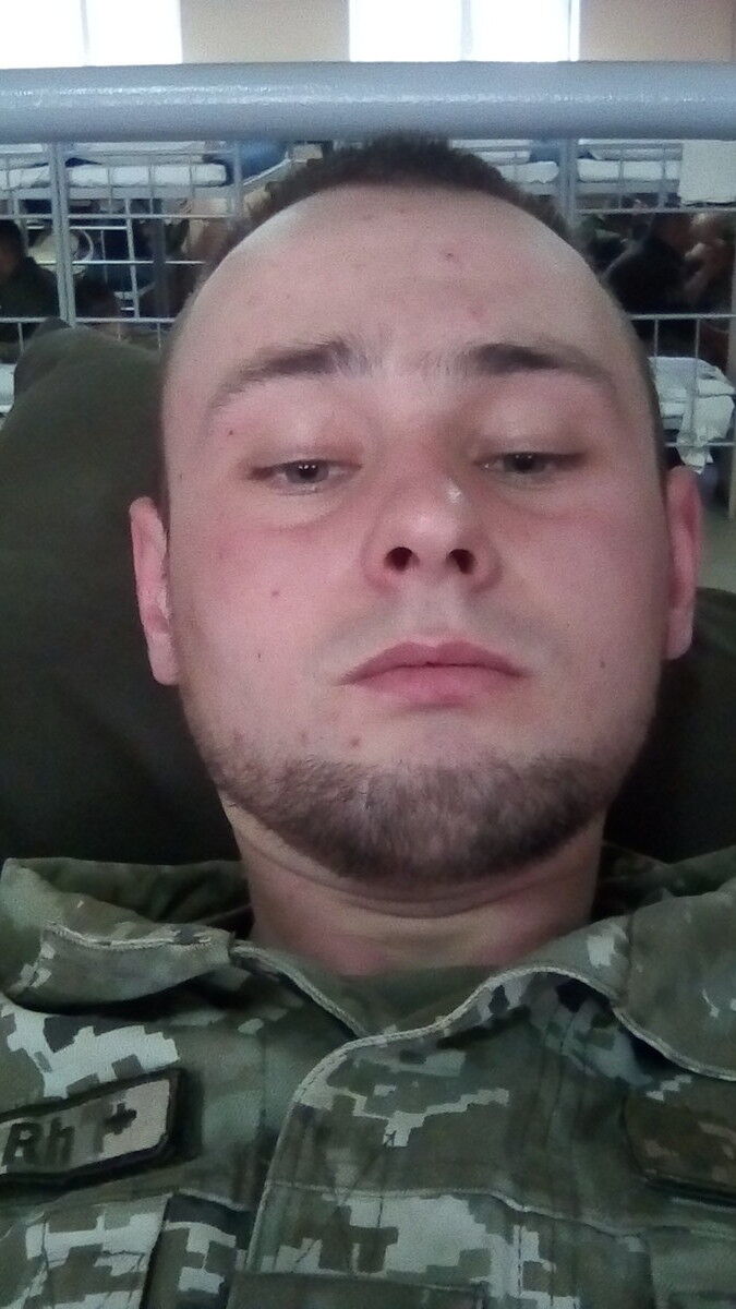  15833588  , 27 ,    