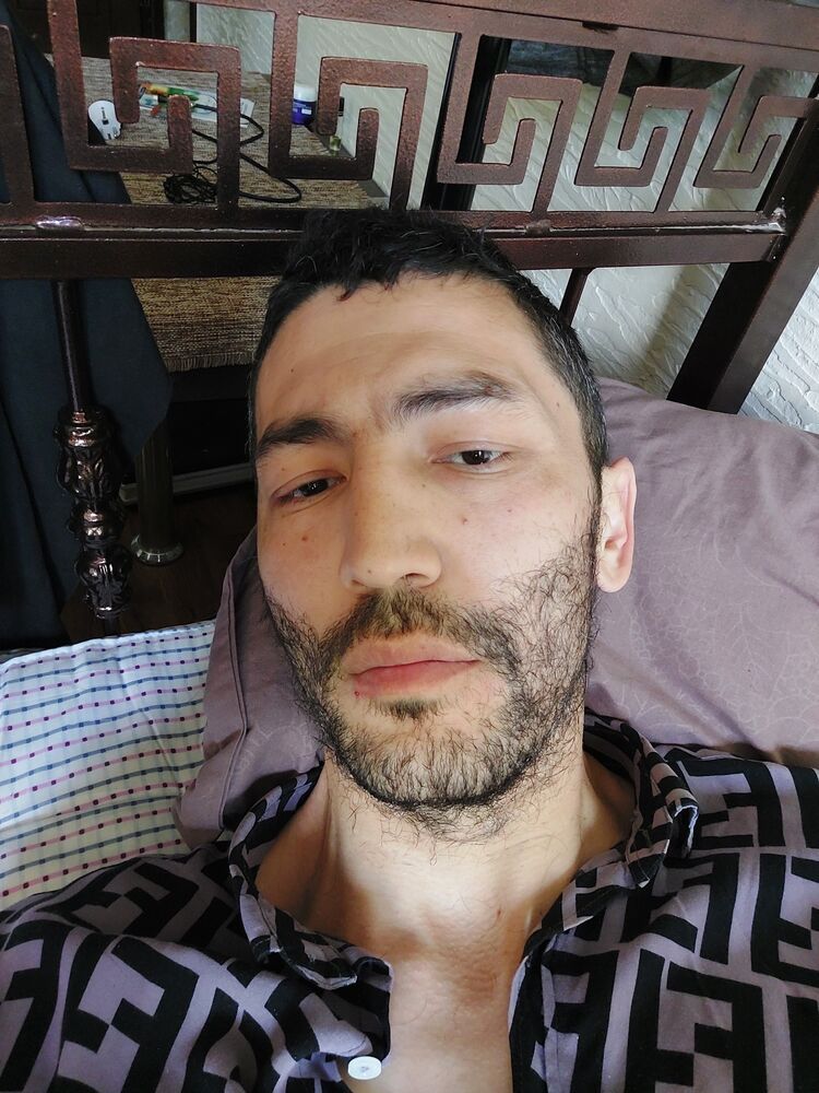  53751548  Umid, 42 ,    