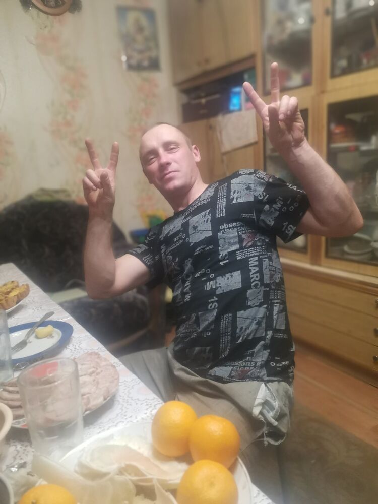  28017688  , 37 ,    