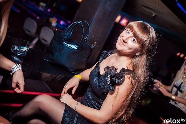  ,   Mila, 29 ,  
