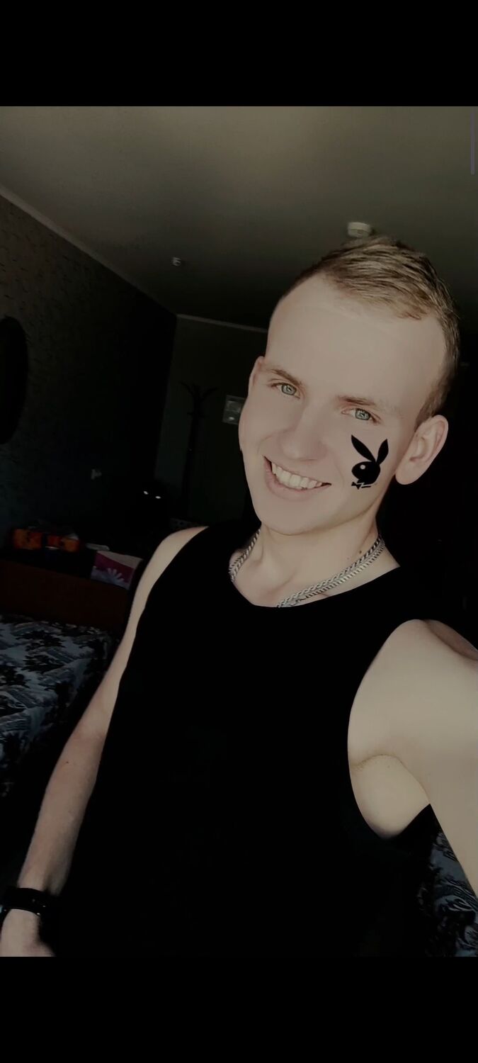  ,   Alex, 24 ,   ,   