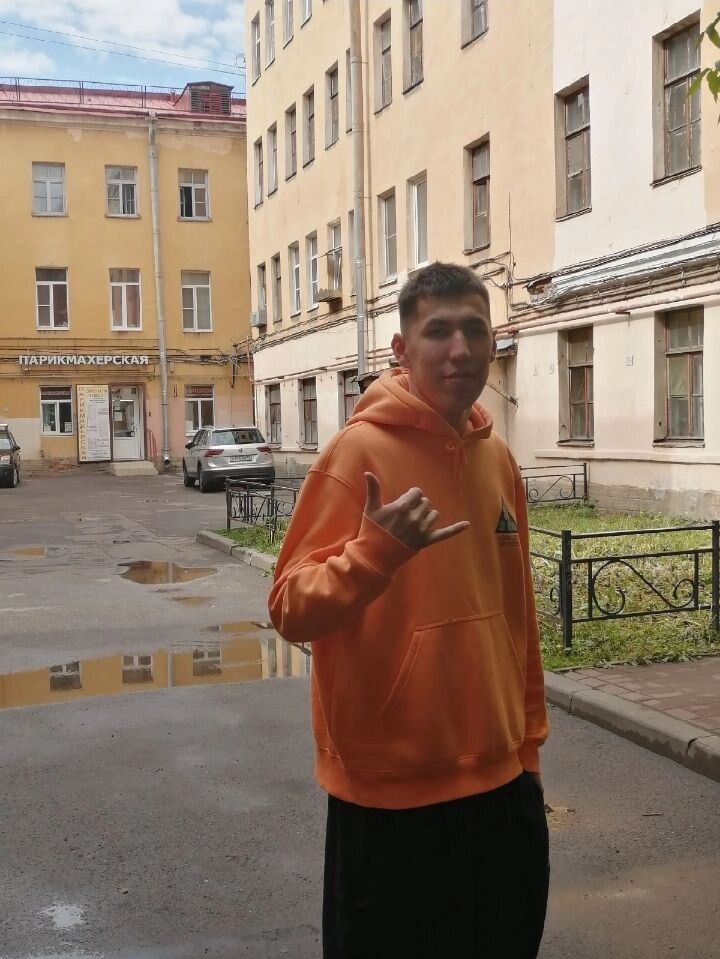  44634868  Boomsr, 22 ,    