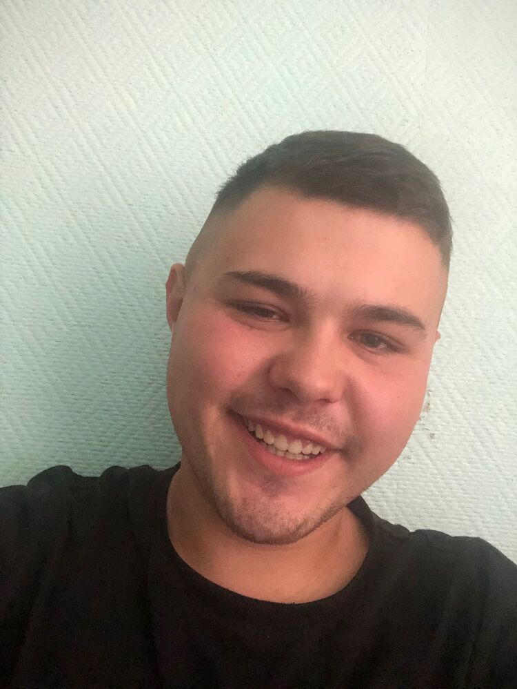  37929818  , 21 ,    