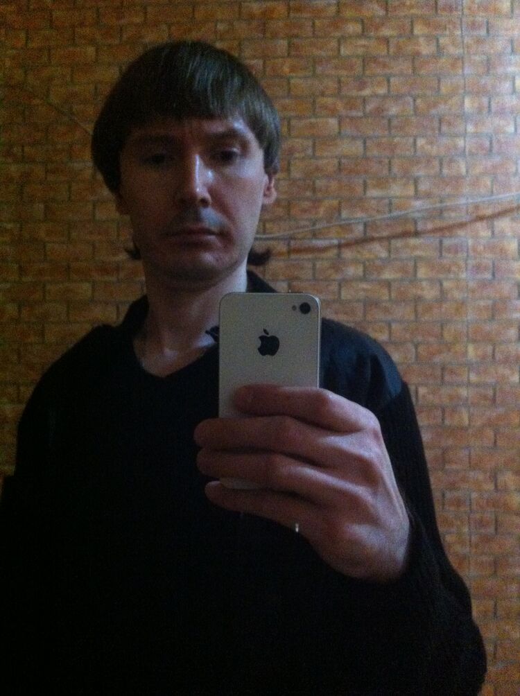  46739448  Artem, 44 ,    